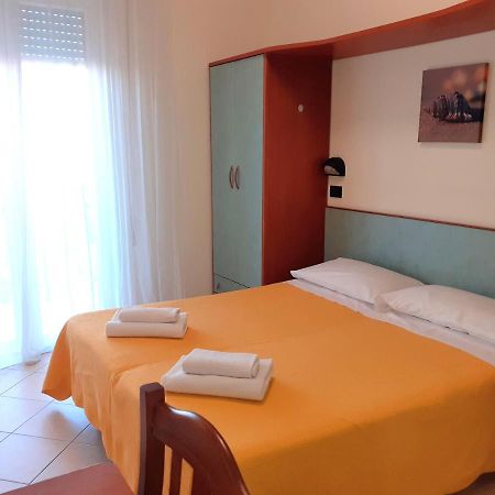 Hotel Brooklyn Rimini Ngoại thất bức ảnh