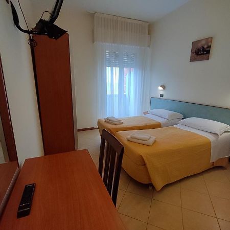 Hotel Brooklyn Rimini Ngoại thất bức ảnh